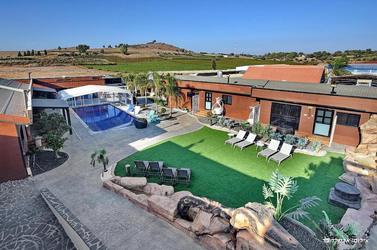 אוטופיה בצפון - מתחם אירוח מפואר Hotell Shahar Eksteriør bilde