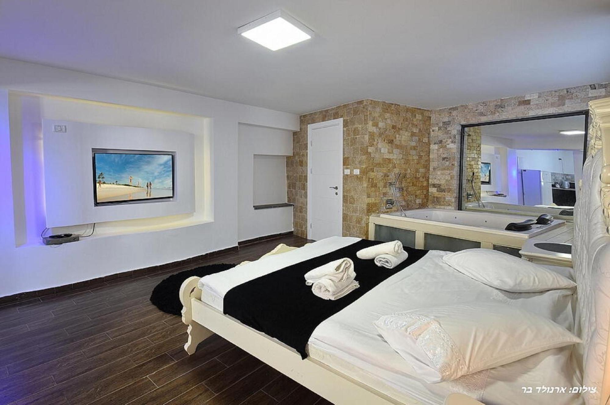 אוטופיה בצפון - מתחם אירוח מפואר Hotell Shahar Eksteriør bilde