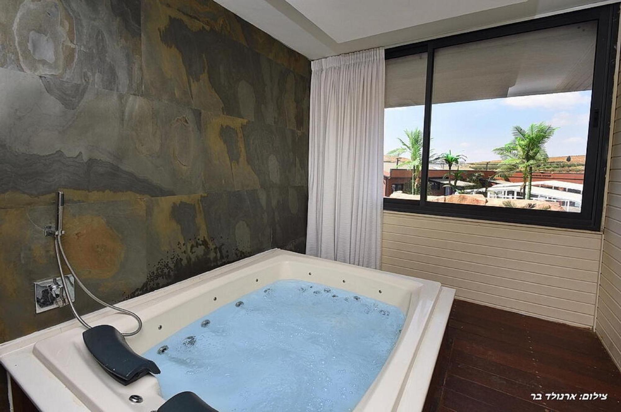 אוטופיה בצפון - מתחם אירוח מפואר Hotell Shahar Eksteriør bilde