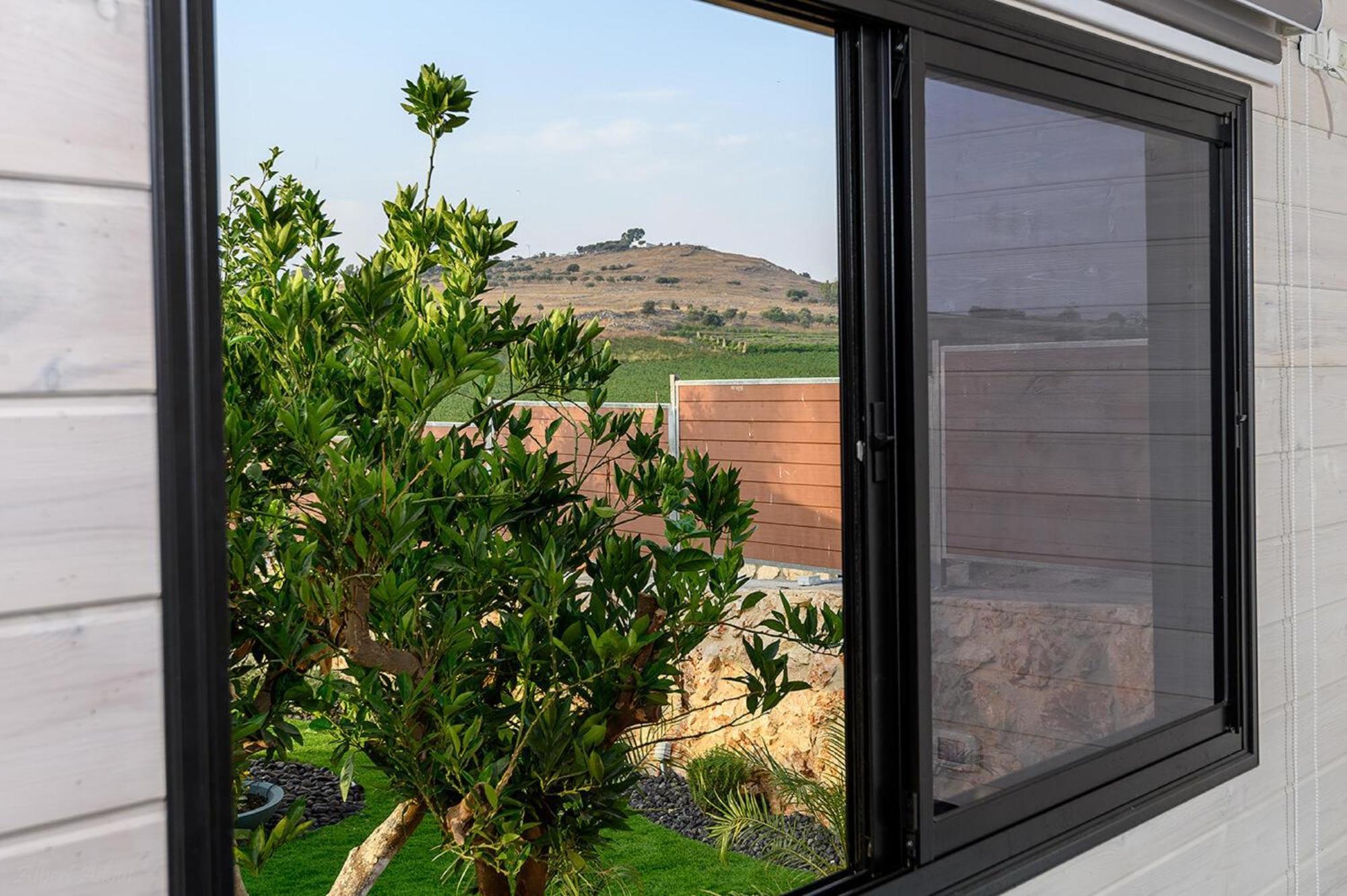 אוטופיה בצפון - מתחם אירוח מפואר Hotell Shahar Eksteriør bilde